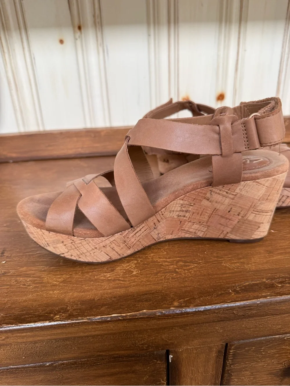 Clark’s Artisan Women's Tan Cork Wedge Sandals - Strappy Comfort size 8